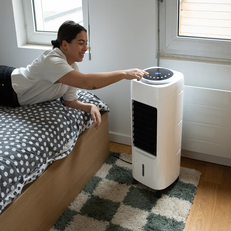 FreshOne Polara — pilotage depuis le lit avec télécommande ou écran tactile